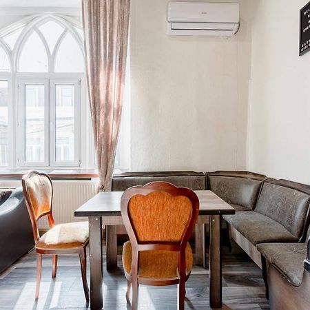 Central Location King Size Bed Tbilisi Ngoại thất bức ảnh