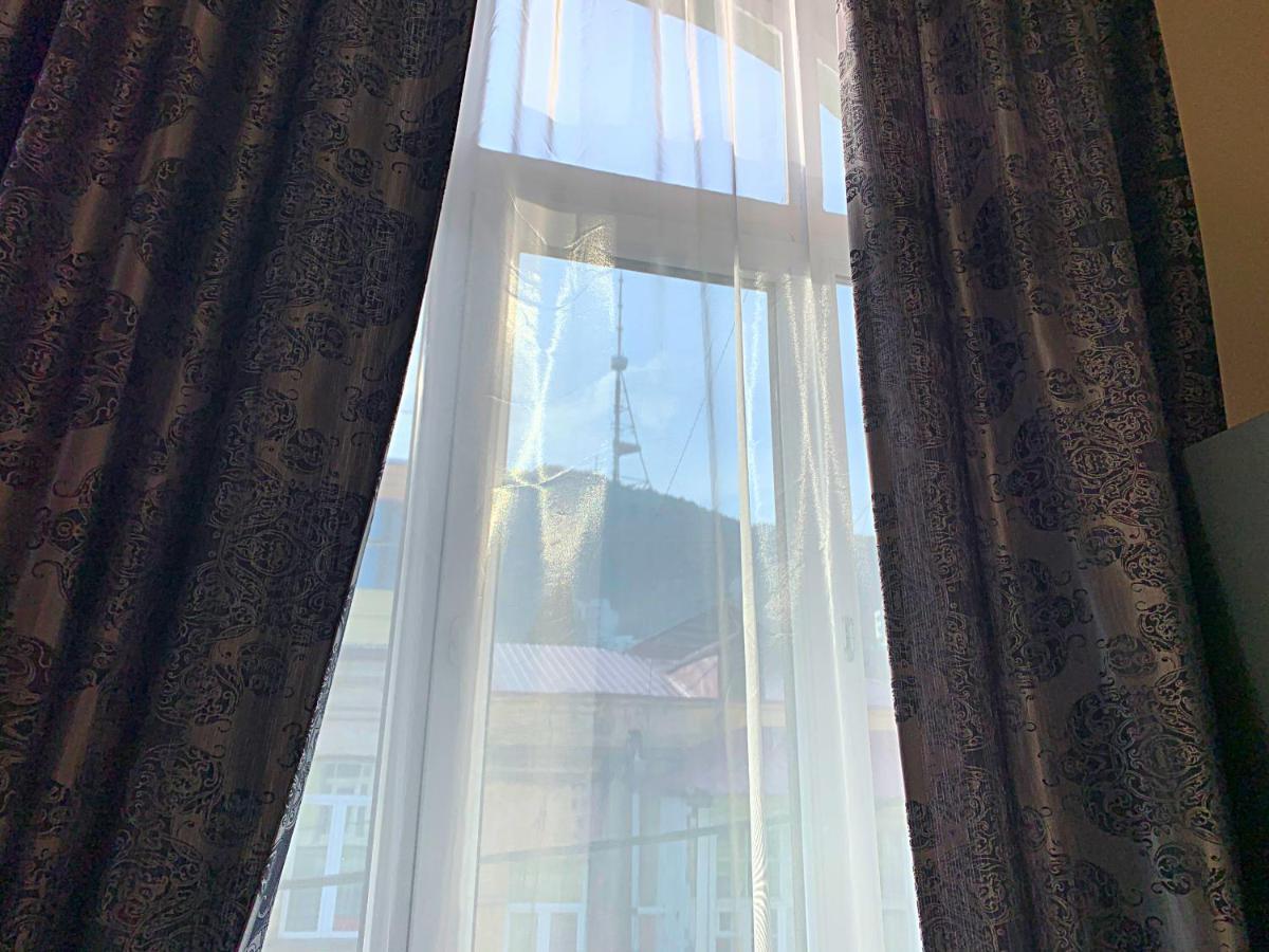 Central Location King Size Bed Tbilisi Ngoại thất bức ảnh
